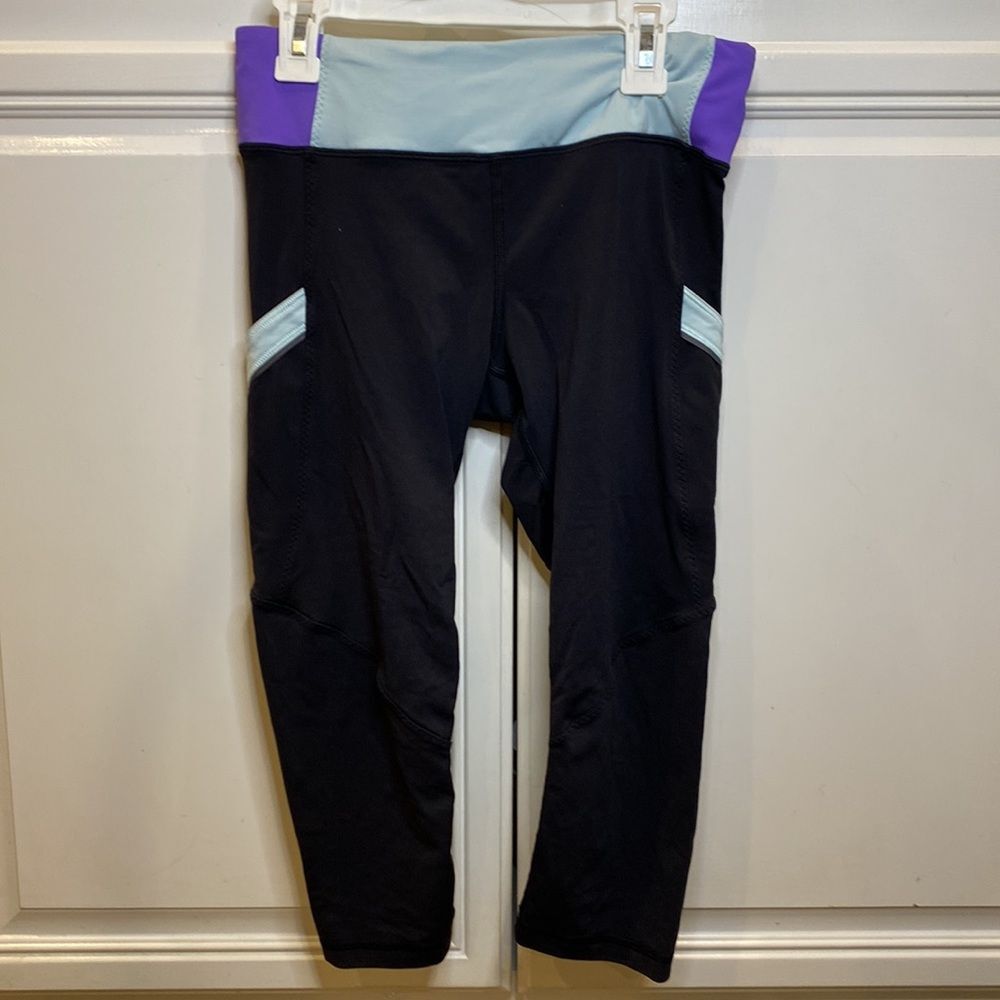 Lululemon Run: Mod Moves Crop With Side Pockets -… - image 5